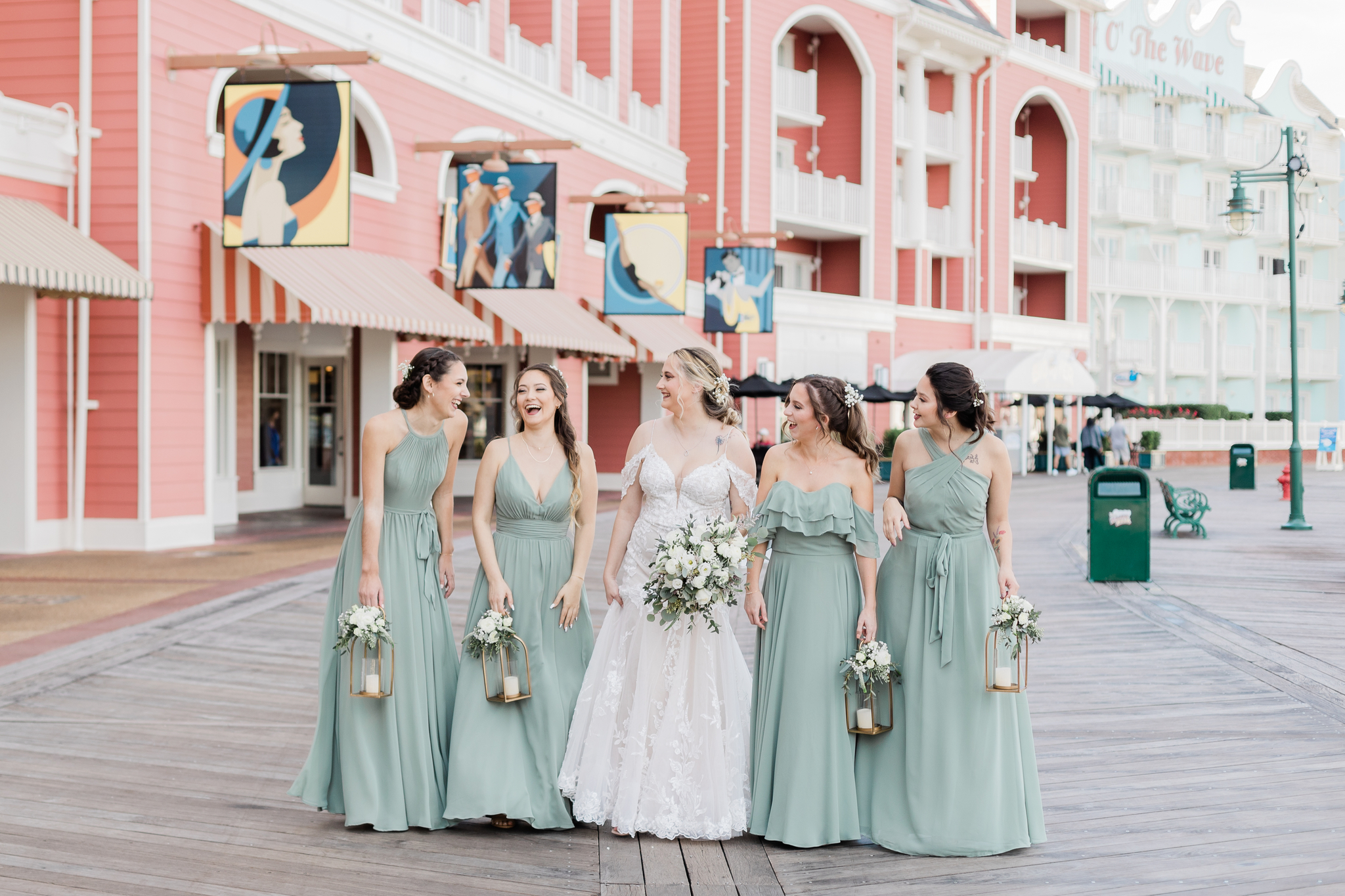 Oak manor law, port Orleans riverside Disney Wedding photos by Jess Collins